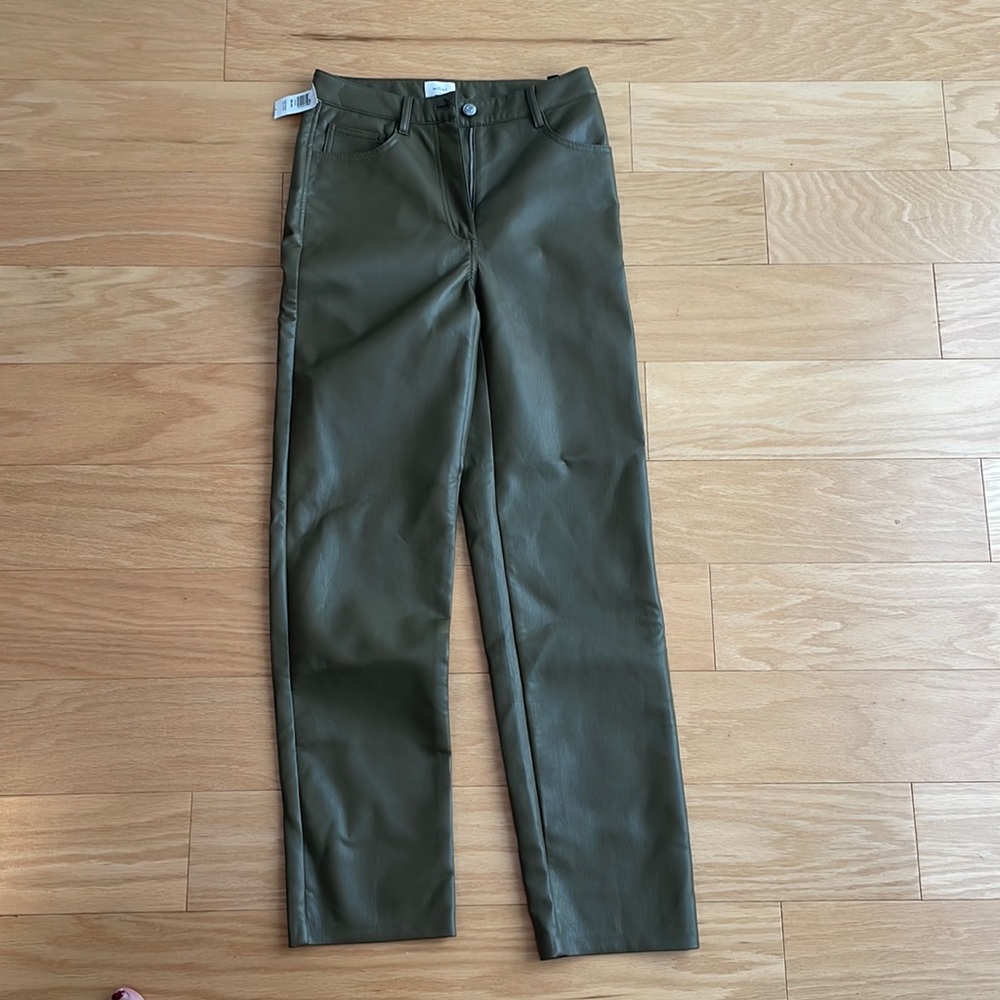 NWT aritzia Wilfred melina leather pant in olive green